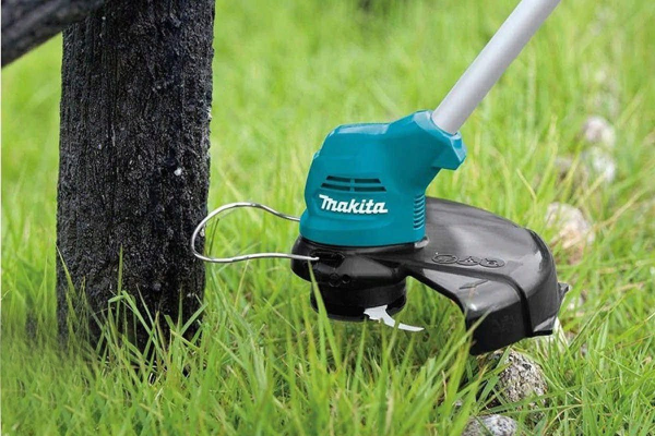 Makita UR100DWYE Máy cắt cỏ dùng pin(12v max) (kèm 01 pin + 1 sạc)