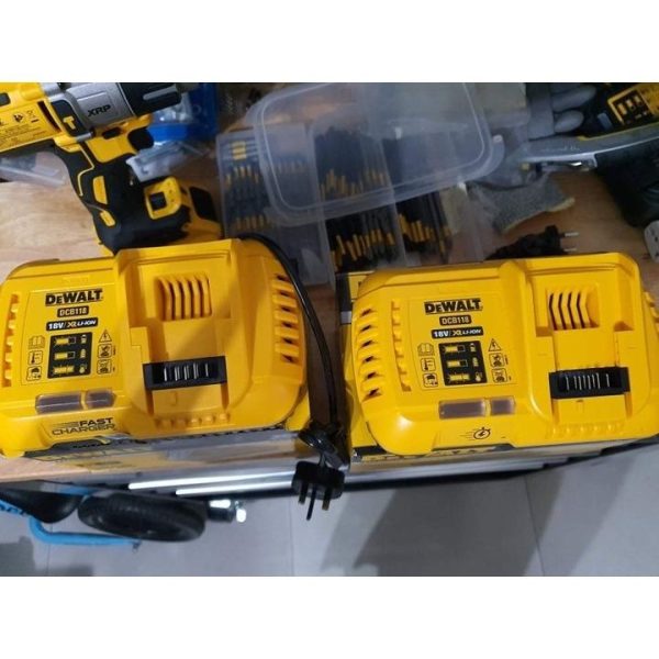 Dewalt DCB118-GB Bộ sạc pin 10.8-18V