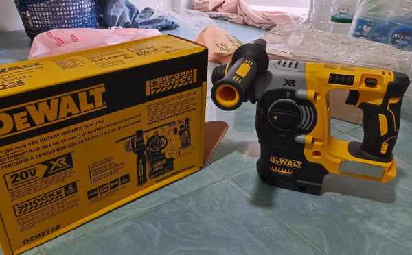 Dewalt DCH273B Máy khoan bê tông dùng pin