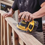 Dewalt DCW210P2 Máy chà nhám cầm tay 18V