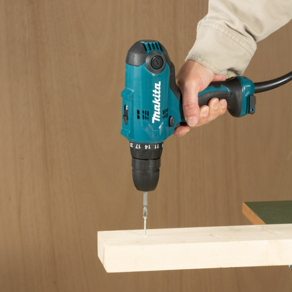 Makita DF0300 Máy khoan và vặn vít(10mm)