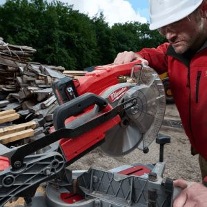 Milwaukee M18 FMS254-0 Máy cắt đa năng