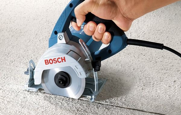 Bosch GDC 140 Máy cắt gạch